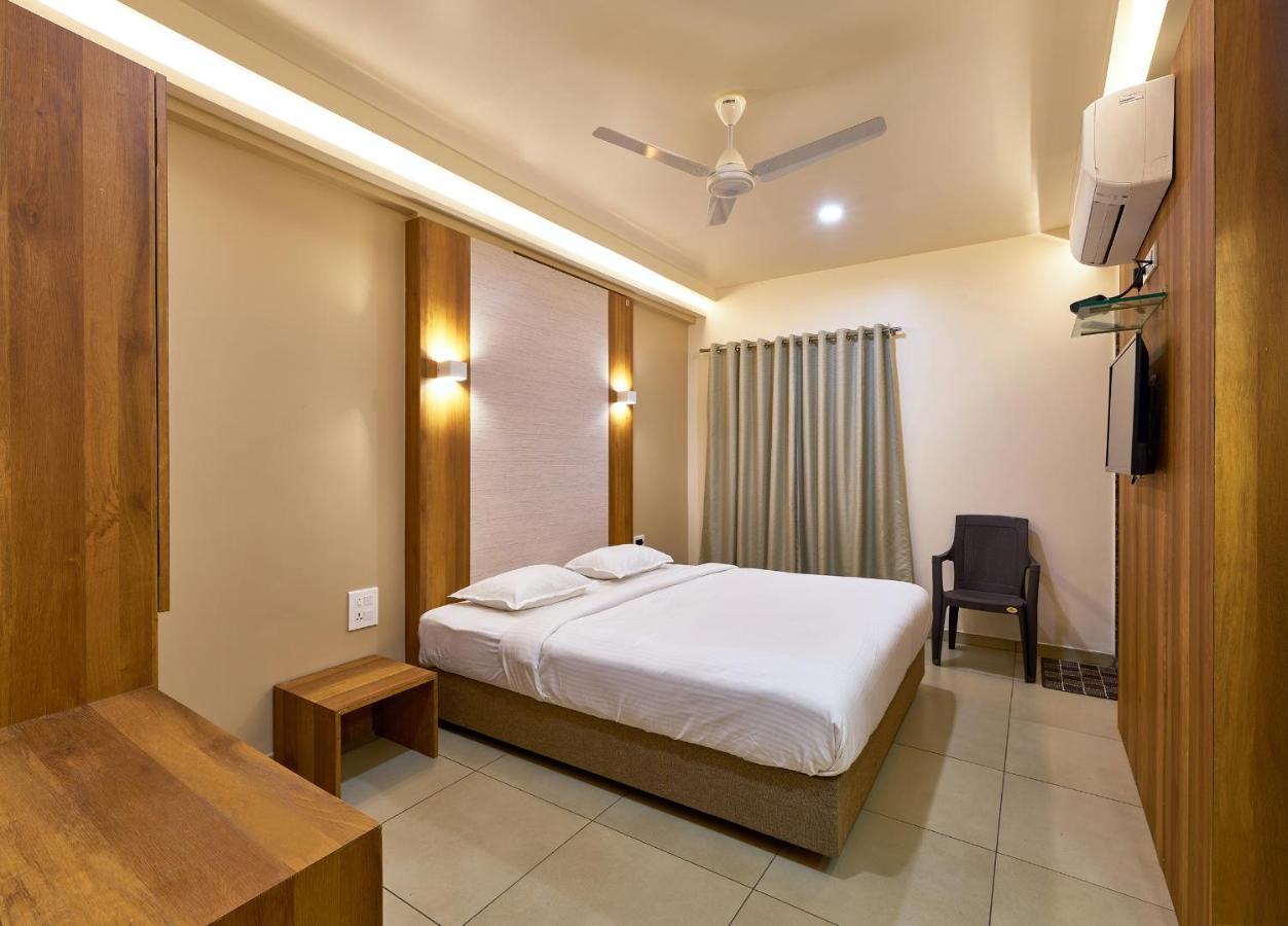 Hotel Kiyara Kolhapur Exterior photo